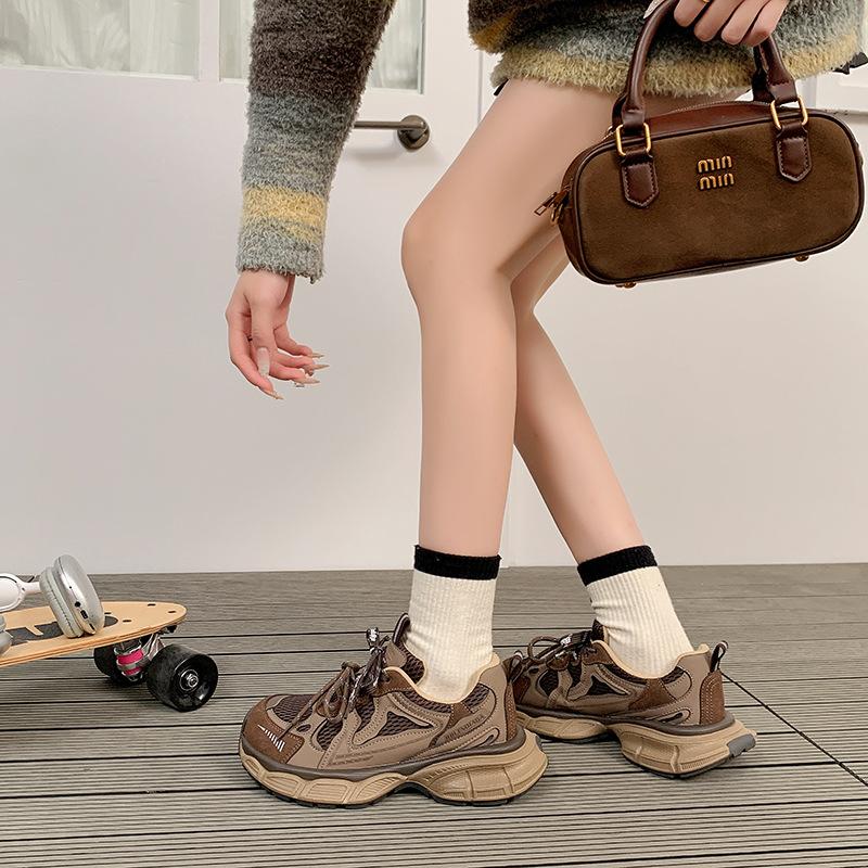 Europäische Station Kontrastfarben Spleißung Dicksohlige Atmungsaktive Dad Schuhe Damen 2025 Neu Kleine Höhe und Dünnheit Sportschuhe