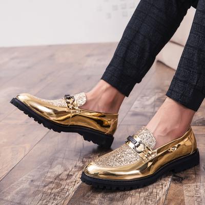 Moda Męskie Codzienne Skórzane Buty wsuwane Czarne Buty do Jazdy Mężczyźni Mokasyny Eleganckie Buty Dla Mężczyzn Nowe Włoskie Lakierowane Mokasyny