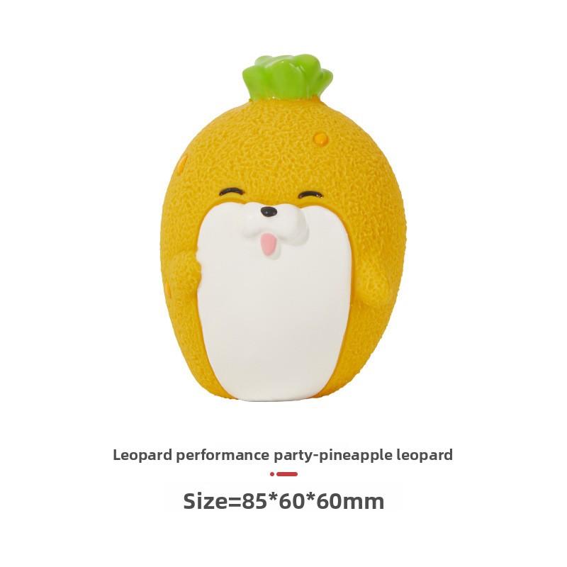 Cute Fruit Seal Shaped Latex Squeaky Dog Toy Durable Bite Resistant Teething Chew Toy for Small Medium Dogs Puppies Relieve Boredom