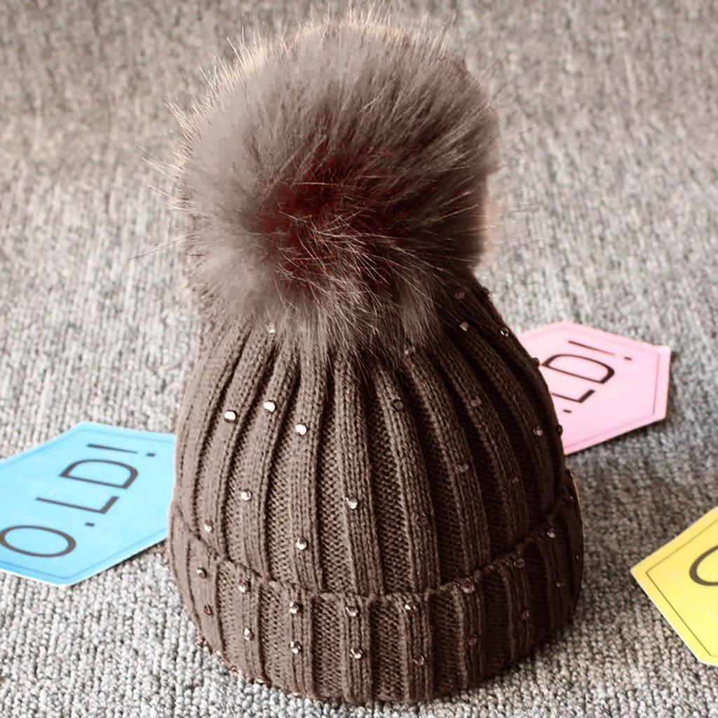 Warme Winter-Strickmütze aus Wolle für Kinder mit Punktbohrer-Wollkante