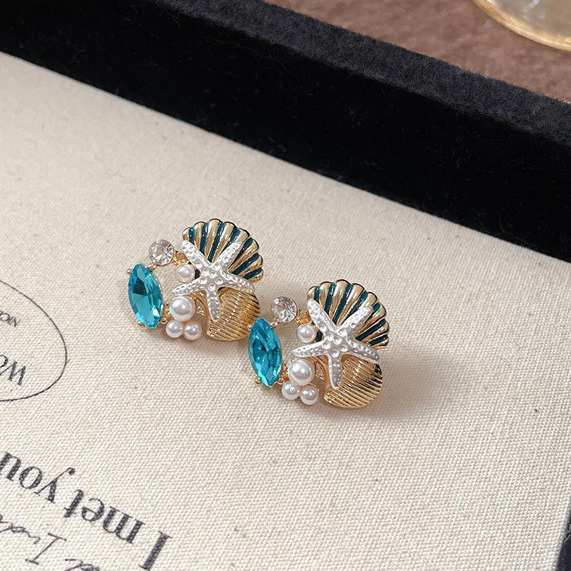 Diamond-encrusted starfish shell pearl necklace cross-border vacation style high-end light luxury collarbone chain niche design necklace women