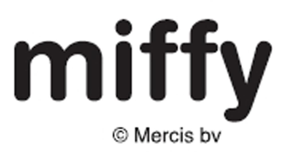 Tamahashi Hot Sandwich Maker (Half Size) with Miffy Design (Toasts to the Crust, Breakfast) DB-207