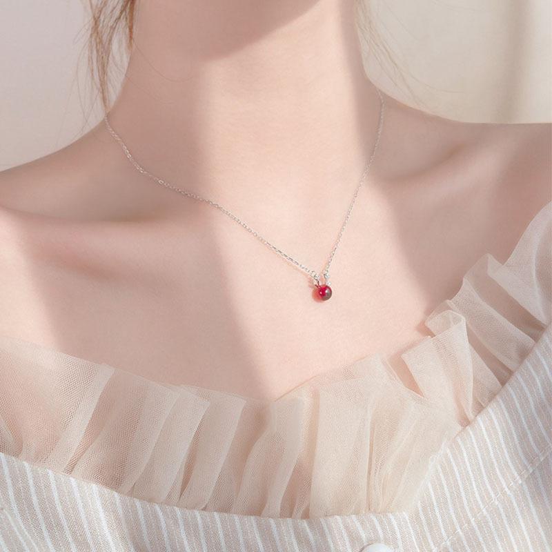 Yilu Has Your Red Garnet Antler Necklace Female Korean Version Simple Collarbone Chain Student Small Fresh Premium