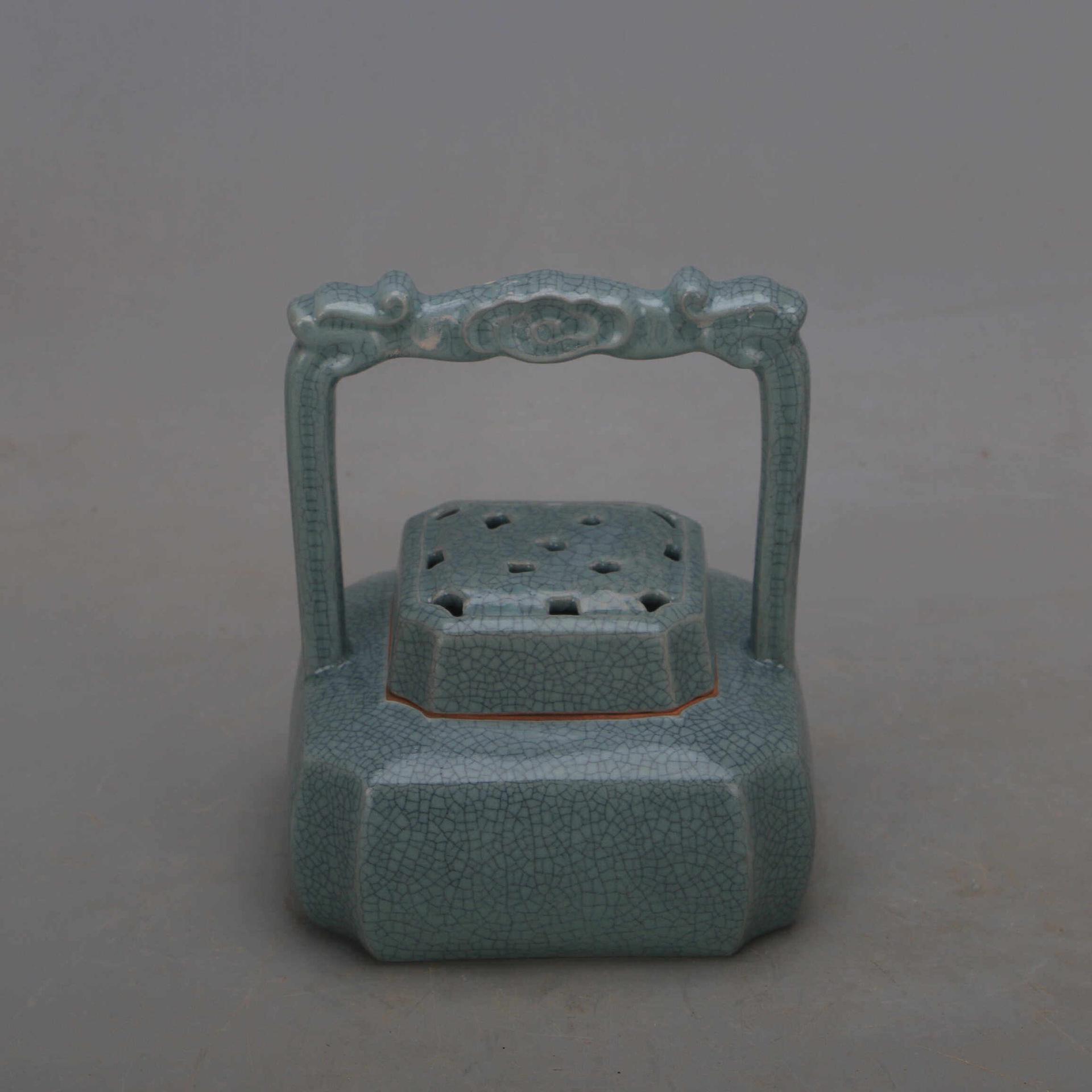 Song Dynasty Ru Kiln Celadon Incense Burner with Ice Crackle Pattern, Handle, Hollow Design, Peg Fired, Wénwán Antique Imitation