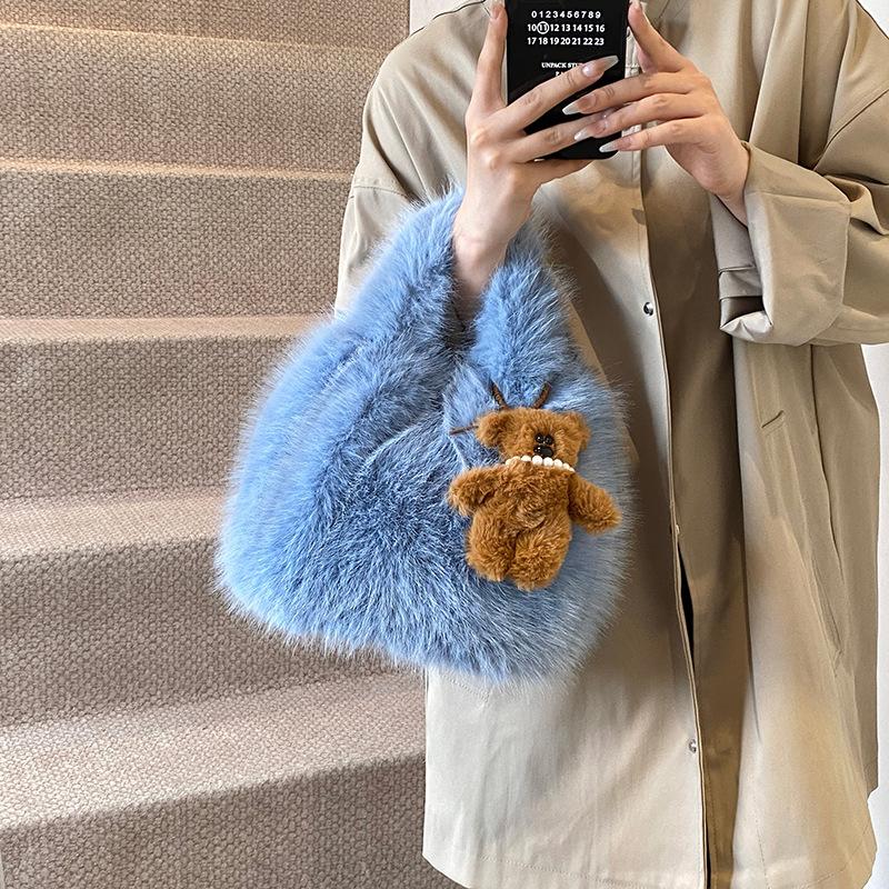 Korean Version of Fashion Plush Bag Women's Shoulder Bag 2025 Autumn and Winter New Hand Carry Plush Bag Cute Bear Bag