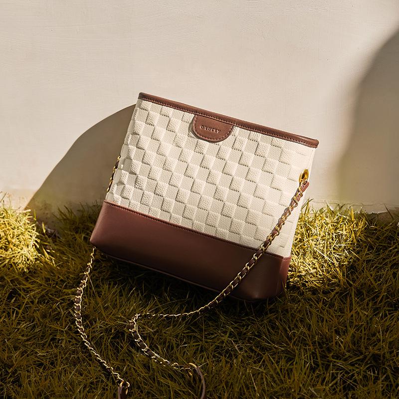 

Mrs. Qiao Bag 2025 Trendy Bucket Bag for Women Versatile Fashionable High-End Feel Qixi Festival Gift Shoulder Bag Long26CM、Thick8CM、Hig