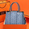 Mother's Day Large Capacity Crossbody Handbag for Women: Practical Fashion Gift for Moms & Mother-in-Laws