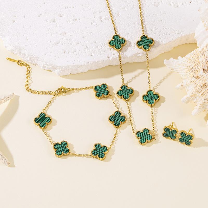 Set da 3 pezzi in acciaio al titanio, resistente allo sbiadimento, a doppia faccia, con quadrifoglio, moda donna, elegante, lusso leggero, collana per clavicola e braccialetto