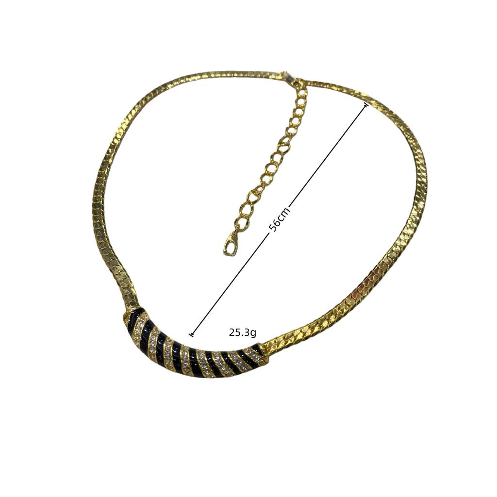 Medieval Vintage Necklace, Black Striped Diamond-Set Curved Oil Drip Collarbone Chain, Light Luxury High-End Item Decoration