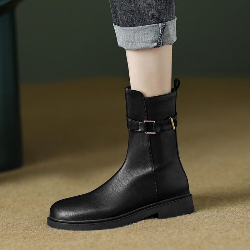 Autumn and winter Korean version of knight boots women's thick-soled non-slip women's boots round head low heel large size leather boots new medium