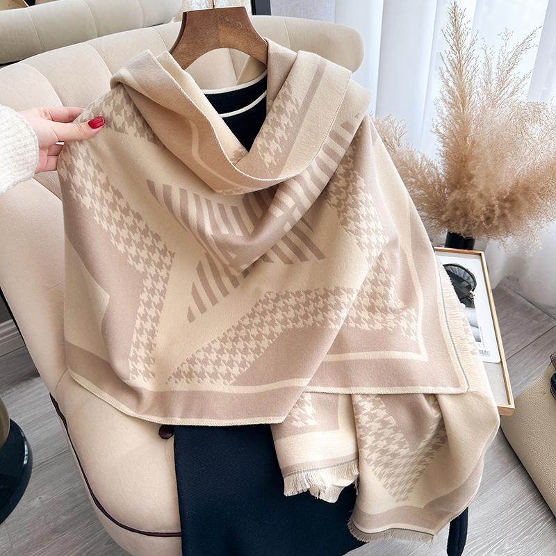 Qiandongge Versatile Contrasting Colors, Double-Sided Imitation Cashmere Scarf, Winter High-End Warm Shawl
