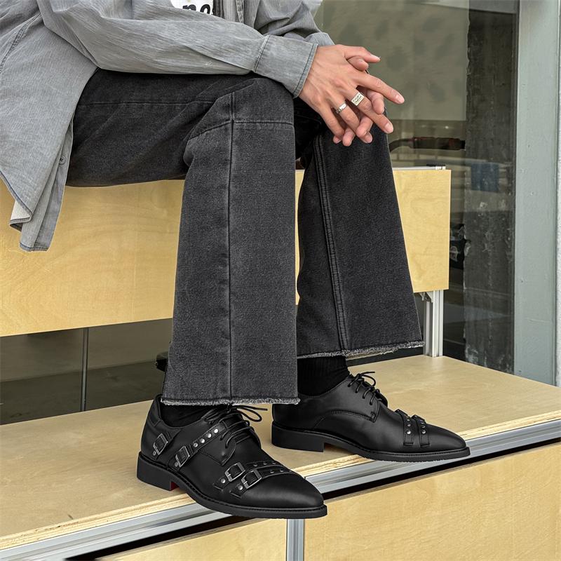 Fashion 2025 Spring Gothic Punk Pointed Toe Leather Shoes for Couples Dark Style Unisex Lace-Up Chunky Heel Retro Metal Decor Boots