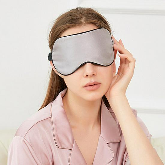 

19 Mommy Double-Sided Silk Blackout Eye Mask with Printed Logo for Travel and Naps