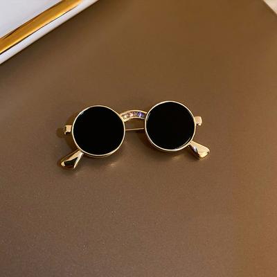 Retro Metal Mini Sunglasses Brooch, Punk Style Glasses Shaped Brooch, Men'S And Women'S Party Clothing Decoration Accessories
