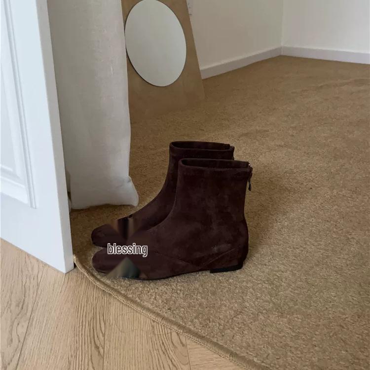 Women's Square-Toe Soft-Sole Ankle Boots 2025 - Fashionable, Slim, Niche Design for Autumn/Winter Trending Martin Style.