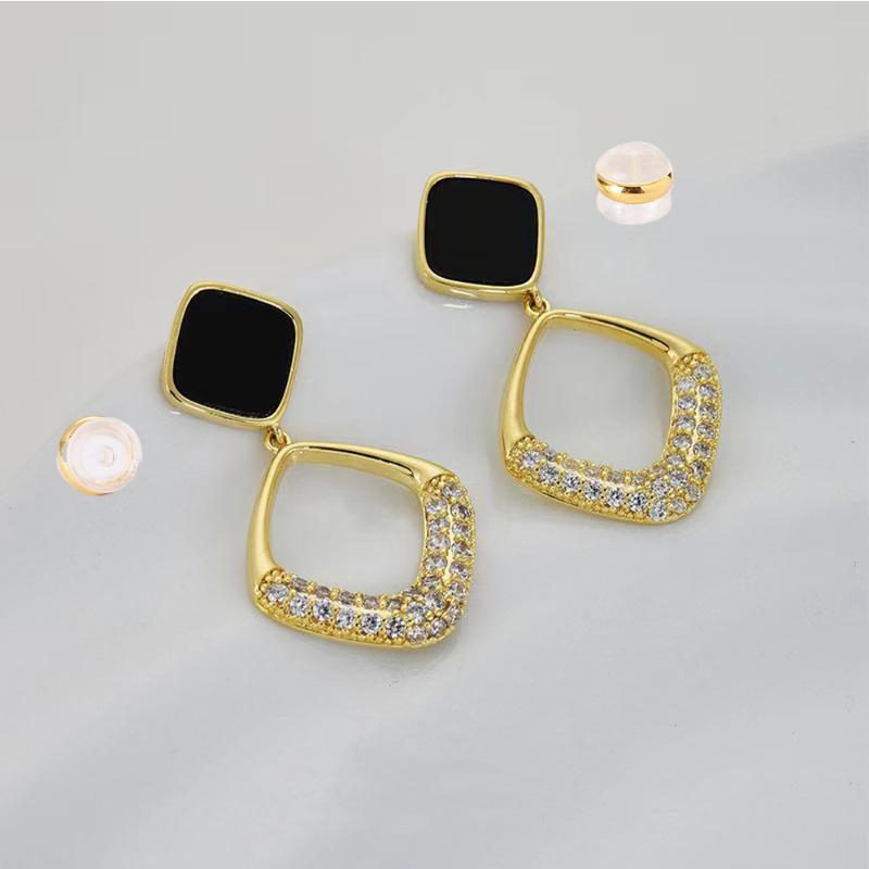 GemChic Women's Earrings Fashionable Ear Stud Needle Embed Zircon Square Exquisite Earrings Birthday Christmas Jewelry Gift