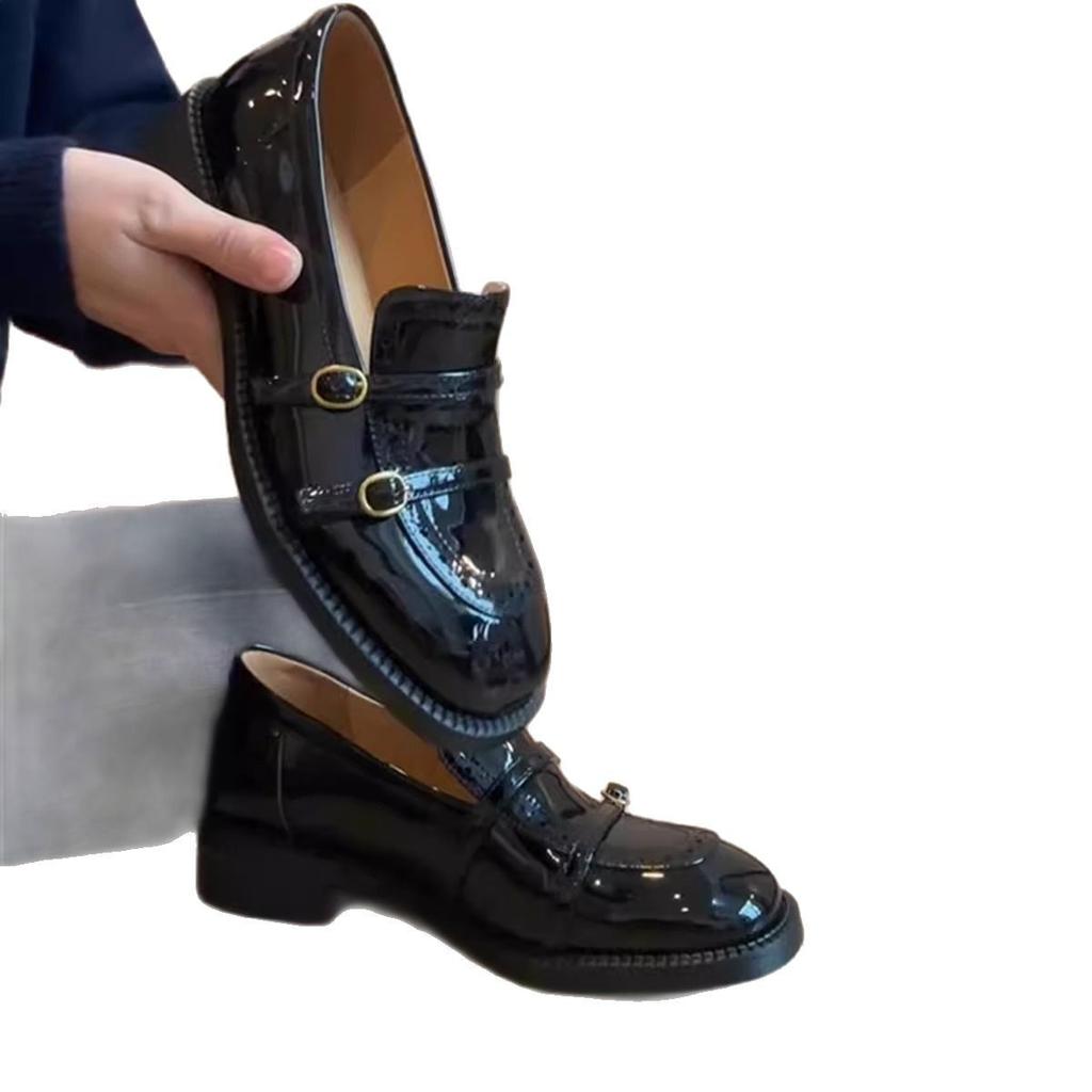 Giant Beauty~ Carved Belt Buckle Low Heel Loafers Women's Round Head British Style Small Leather Shoes Patent Leather One Pedal Single Shoes Women