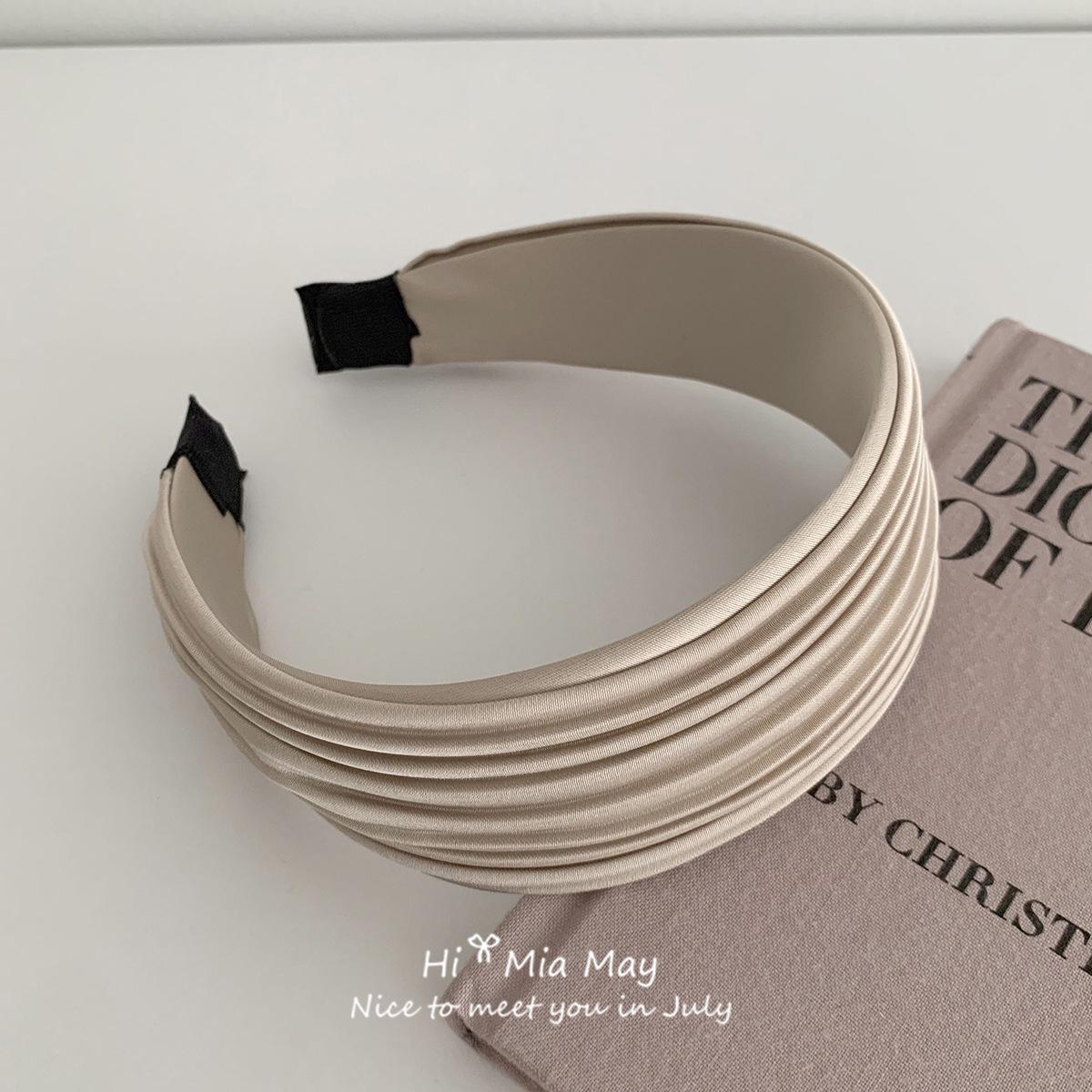 

Женская белая плиссированная широкая повязка на голову 2025: Придающий объем спортивный и летний аксессуар для волос хаки