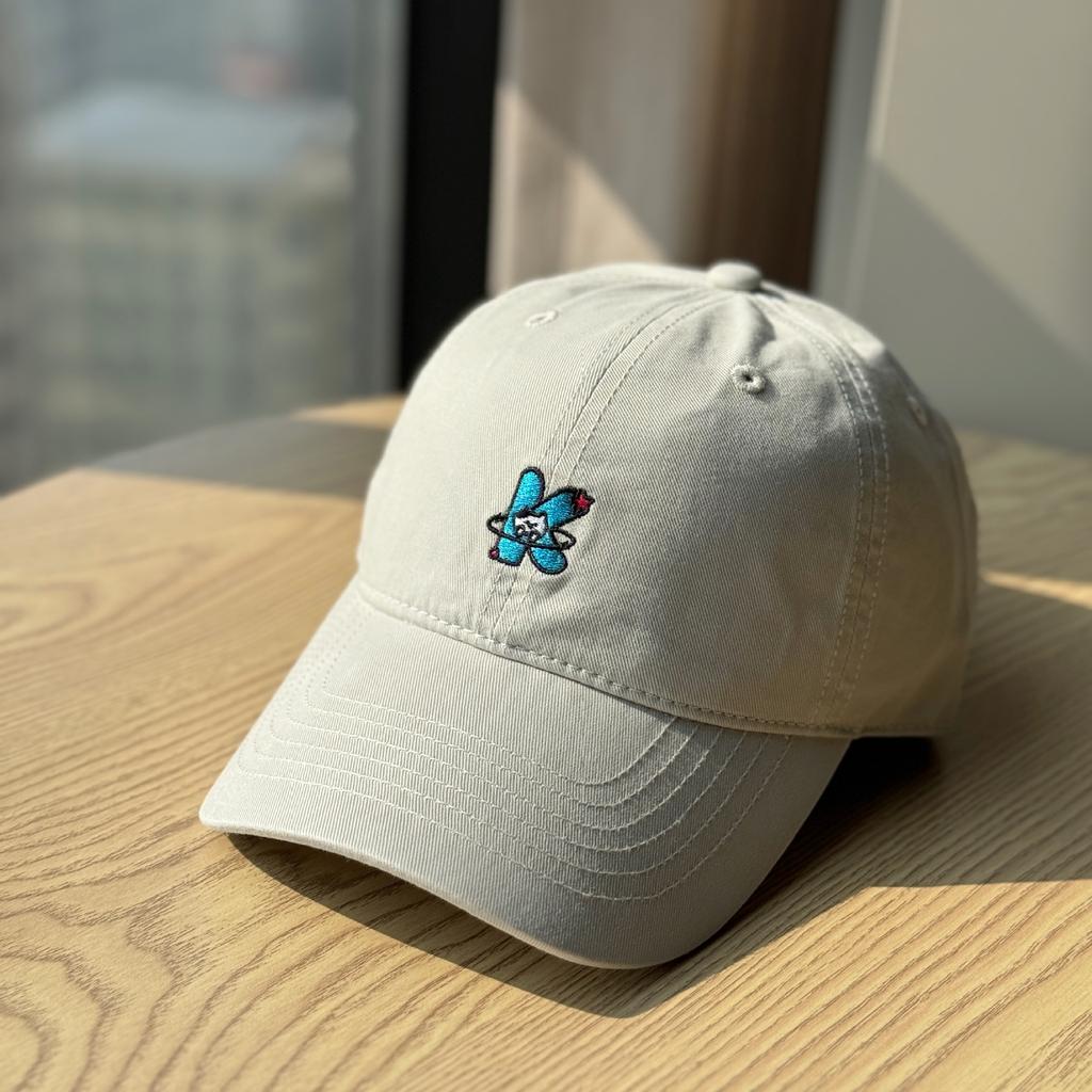 Koreanischer Stil Frühling und Sommer Weiches Oberteil Buchstabendruck K Bestickte Baseballkappe für Herren, Trendiger Outdoor-Sport Sonnenschutz, Gesichtsformend Lässig