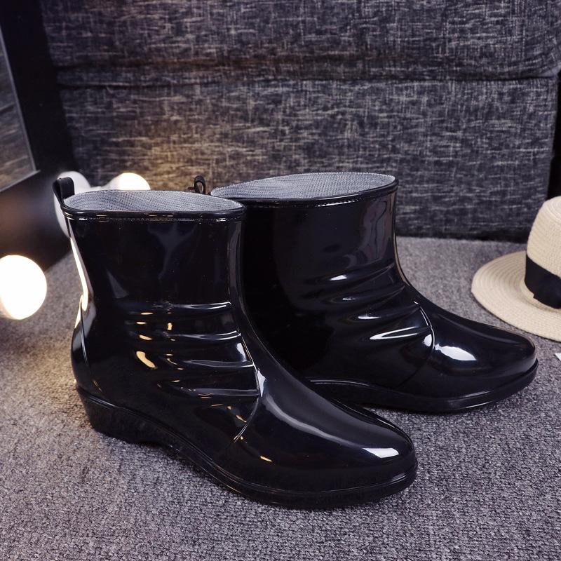Fashion women's rain shoes women's European and American wind mid-tube rain boots women's non-slip and wear-resistant waterproof glue shoes