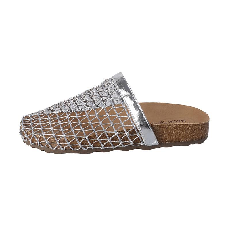 

Европейская и американская мода полая плетеная сумка голова крутые тапочки женские 2025 новые удобные и легкие с юбкой пляжные тапочки 35 серебряный