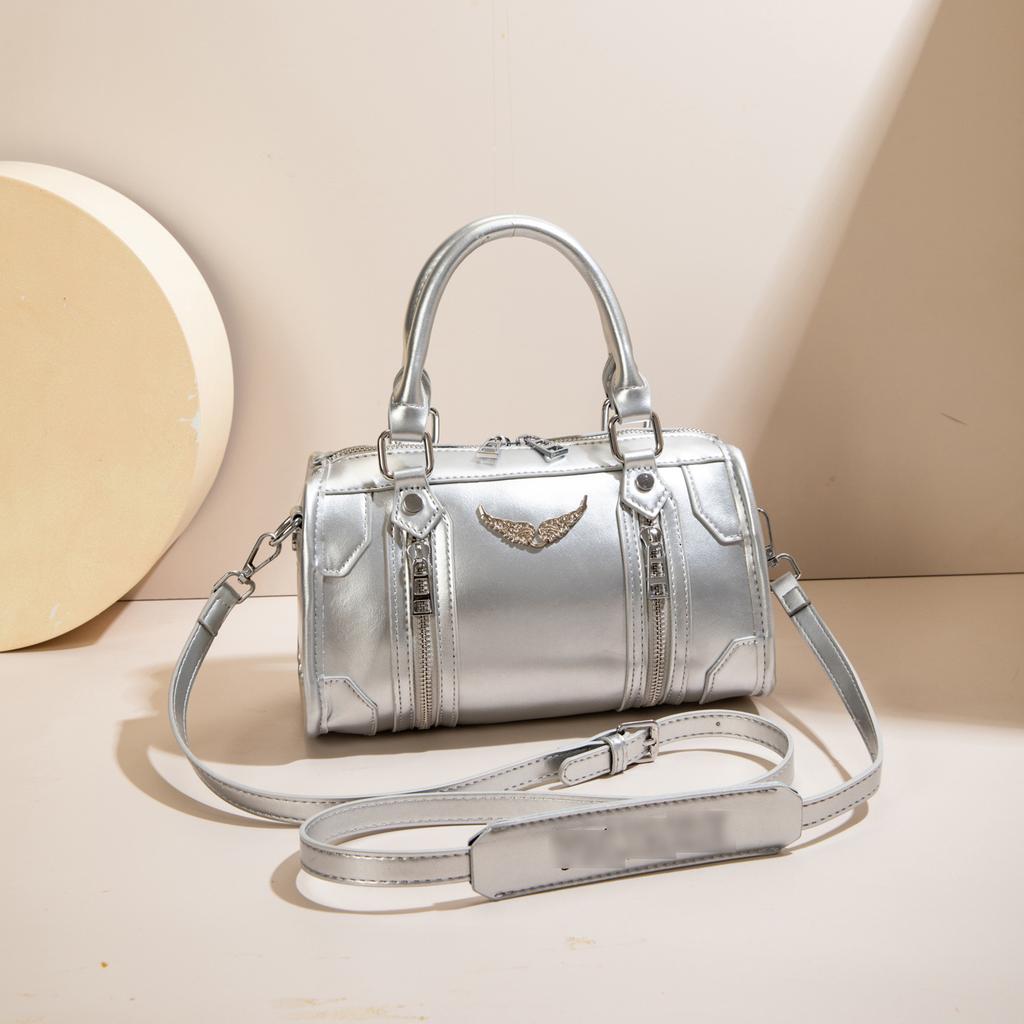 New Niche Crossbody Shoulder Bag Versatile and Fashionable Women's Commuting Large Capacity Willow Nail Wing Bag