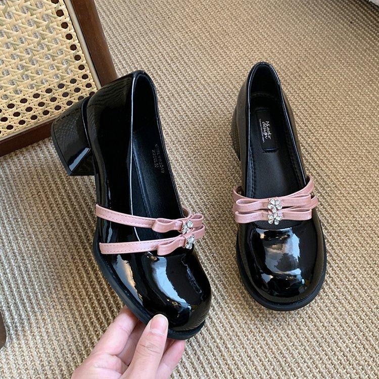 [Ushilai] Französische Mary Jane Schuhe mit dickem Absatz Damen Frühling und Herbst vielseitige Schleife JK Uniform Einzelne Schuhe 2025 Trend