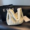 Large Capacity Quilted Shoulder Bags for Women Solid Color Winter Fashion Padded Quilted Hobo Bags