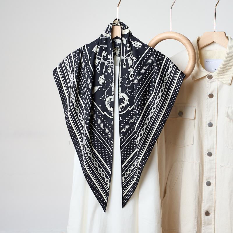 Summer Atmosphere Wearing Headscarf Twill Silk Simulation Silk Cool Diagonal Scarf Cashew Print Women's Triangle Silk Scarf