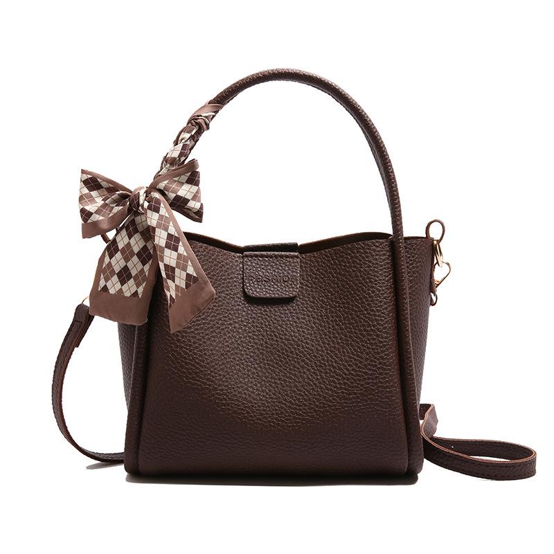 Trendy small bag women 2025 new trendy versatile messenger bag casual temperament portable fashion tote small bag