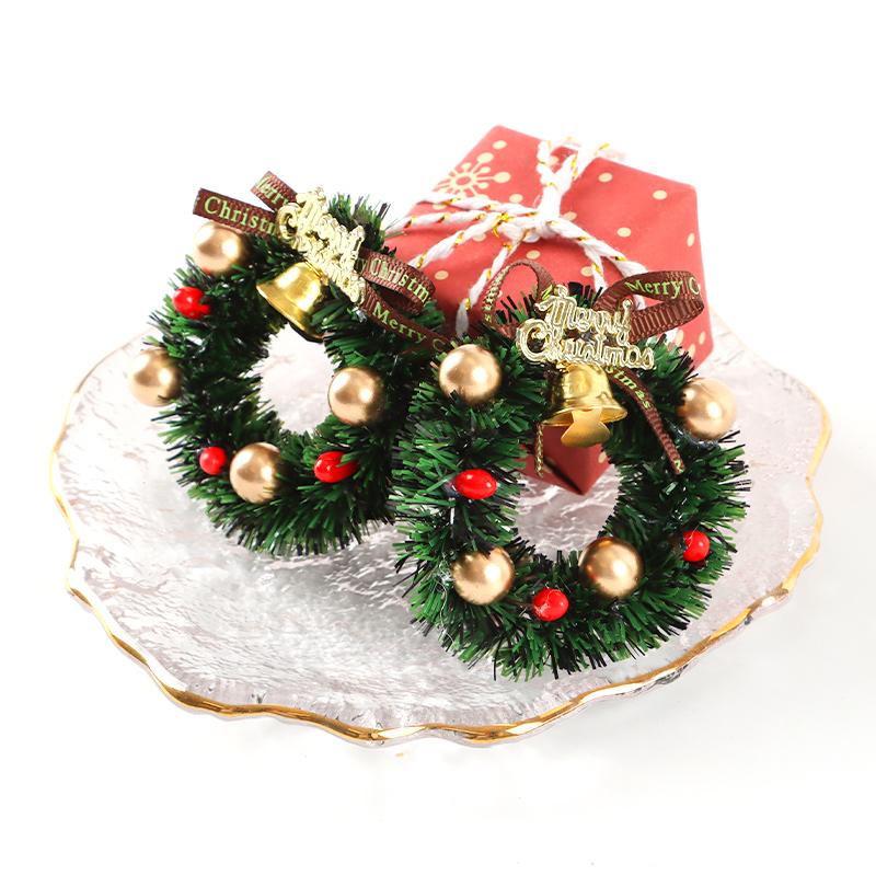(2 Pcs)55*55mm Mini Wreath Pendant Merry Christmas Bell Wreaths Gift Wrapper Christmas Accessories Phone Pendants Decoration