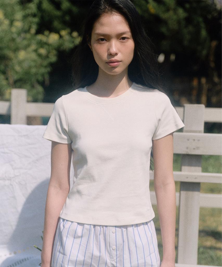 Beiodeu V-Stitch Short-Sleeved T-Shirt_Cream