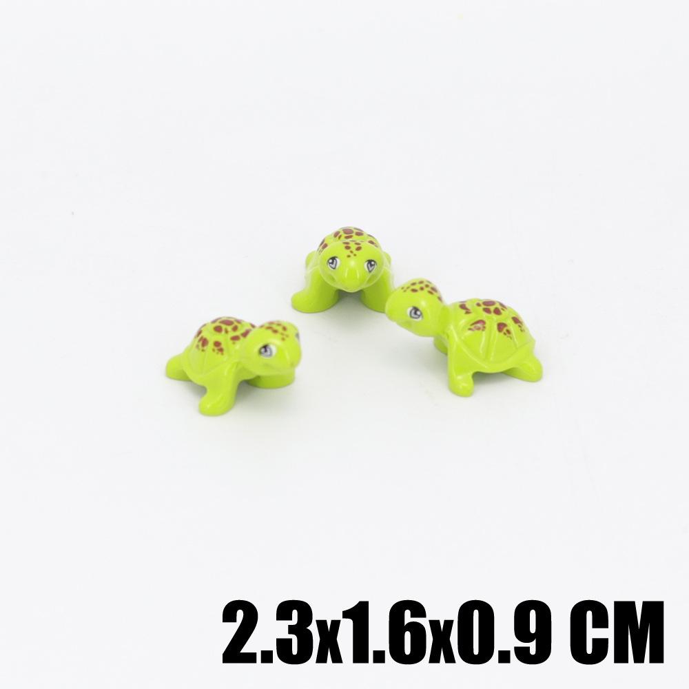 Cute Modeling Small Animals Assembled Building Block Scene Accessories Parts Chicken Husky Fighting Dog Flamingo Ornament