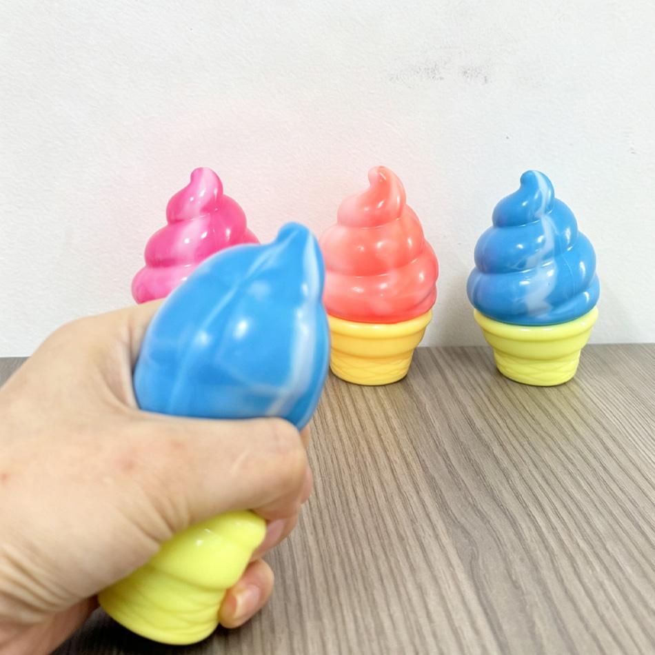 Eiscreme-Quetschspielzeug Stressabbau Fidget Toy für Kinder Erwachsene Weiches Knet-Sensorikspielzeug für Angst Partygeschenk Geburtstagsgeschenk