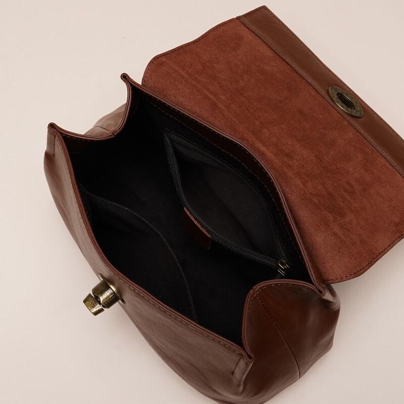 Women's Retro Leather Flip Crossbody Bag