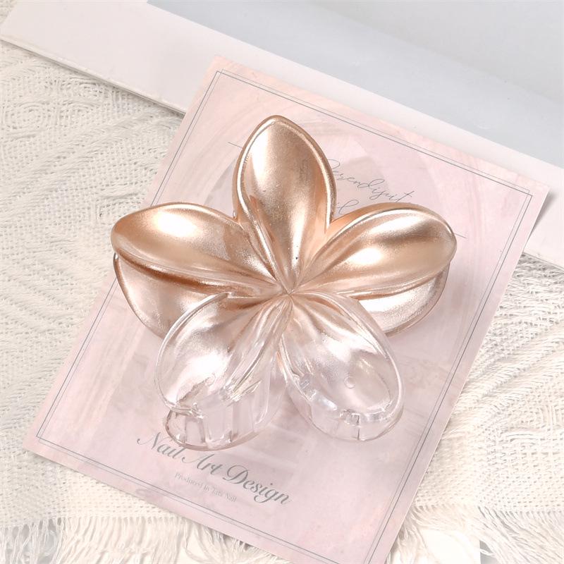 Frangipani Gradient Summer Shark Claw Clip: Beach Style Flower Updo Headwear.