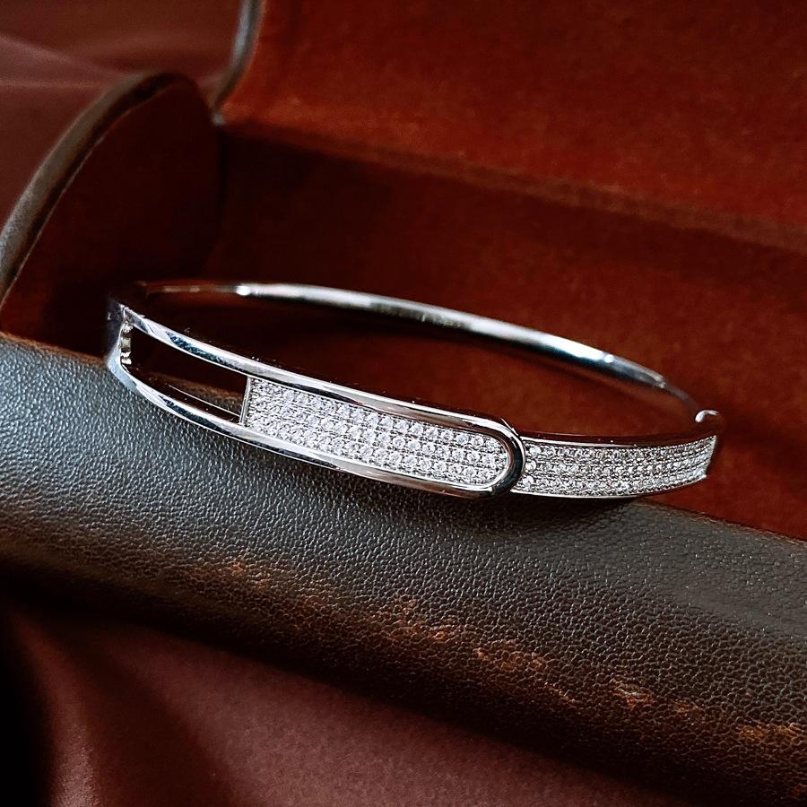 

Браслет Zir*****val с гальваническим покрытием из настоящего золота, полый, ретро, изысканный, с темпераментом, легкая роскошь, высококлассные ювелирные изделия для женщин