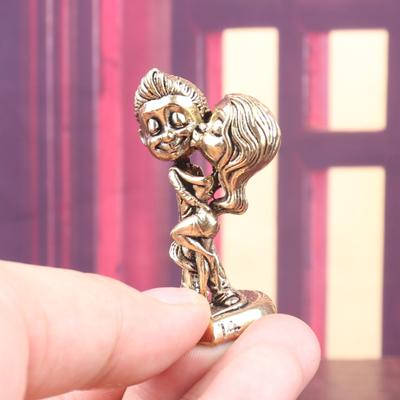 Massiv Messing Antik-Finish Vintage Paar Figur Kreatives Handgefertigtes Messing Ornament Kleine Messingware Chinesisch- Dekoratives Stück