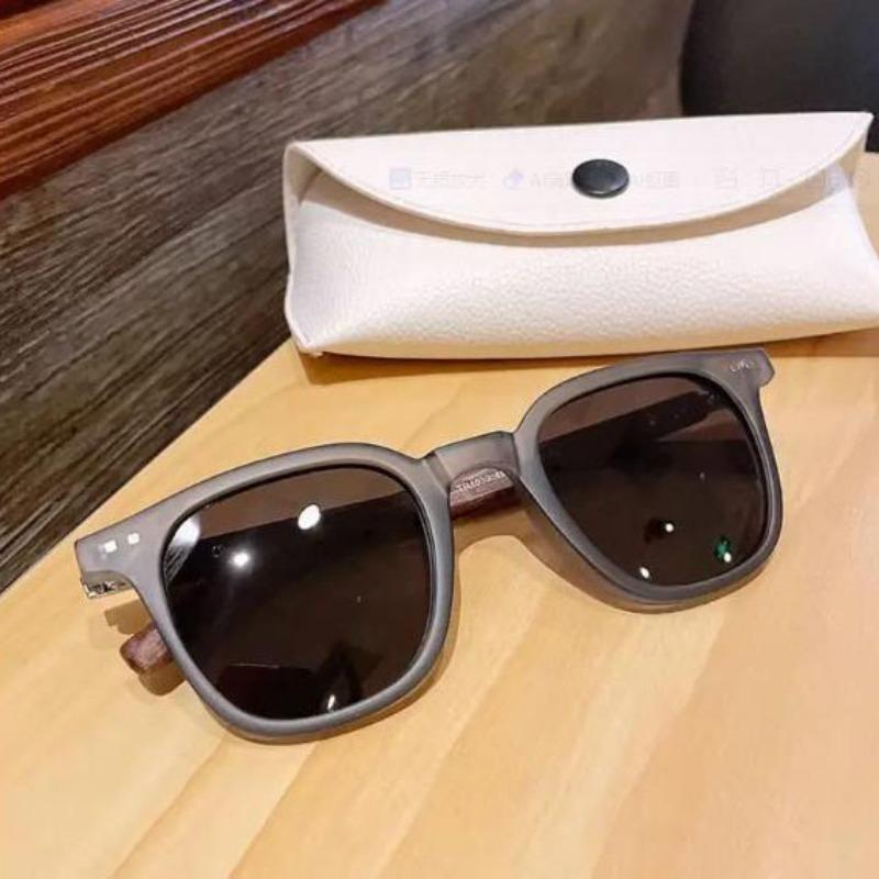 Square Vintage Wooden Sunglasses for Men Women Fashion Travel Sun Glasses Male Eyewear UV400 Shades