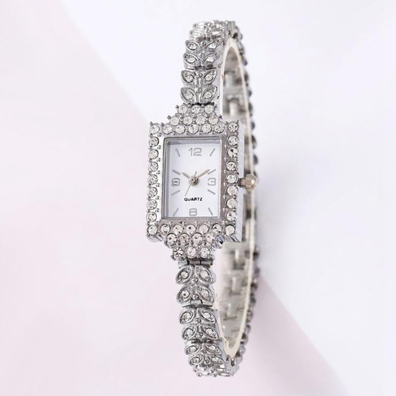 New Women's Watches Fashion Simple Square Watch Women Small Bracelet Watch Diamond Set Women Quartz Watch Relogio Feminino Clock