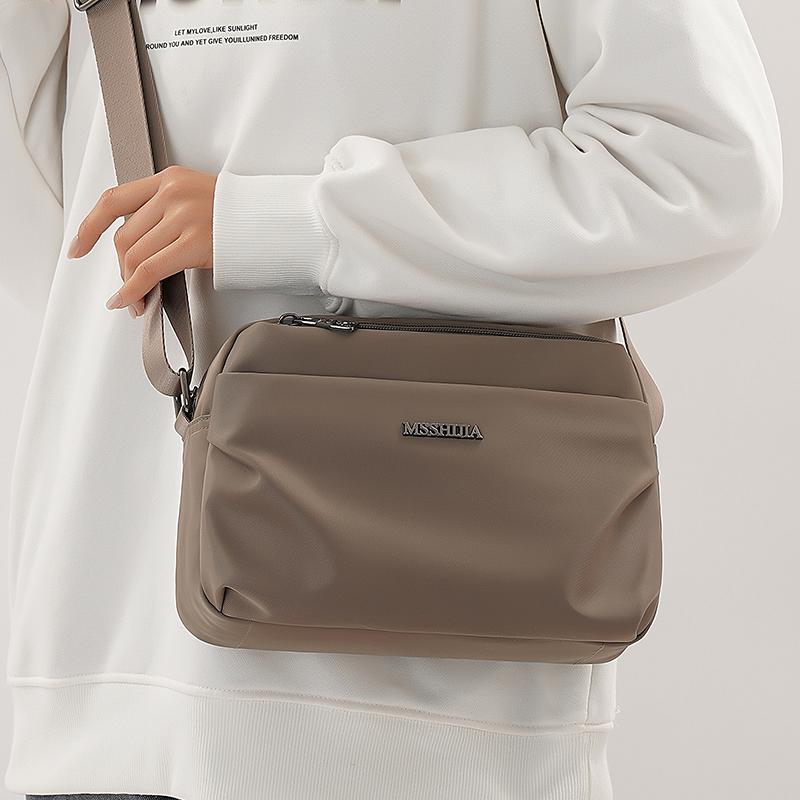 Waterproof Nylon  Crossbody Bag Casual Versatile Single Oulder Travel Bag for Women Soft Handle Zipper Closure Handbags