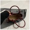 IELGY Large-Capacity Autumn Winter Retro All-Match Fashion Cross-Body Simple Portable Work Commuter