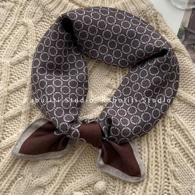 70x70cm Lightweight Square Scarf Women Vintage Black Floral Print Silk-Feel Neck Wrap UV Protection Stylish Accessory