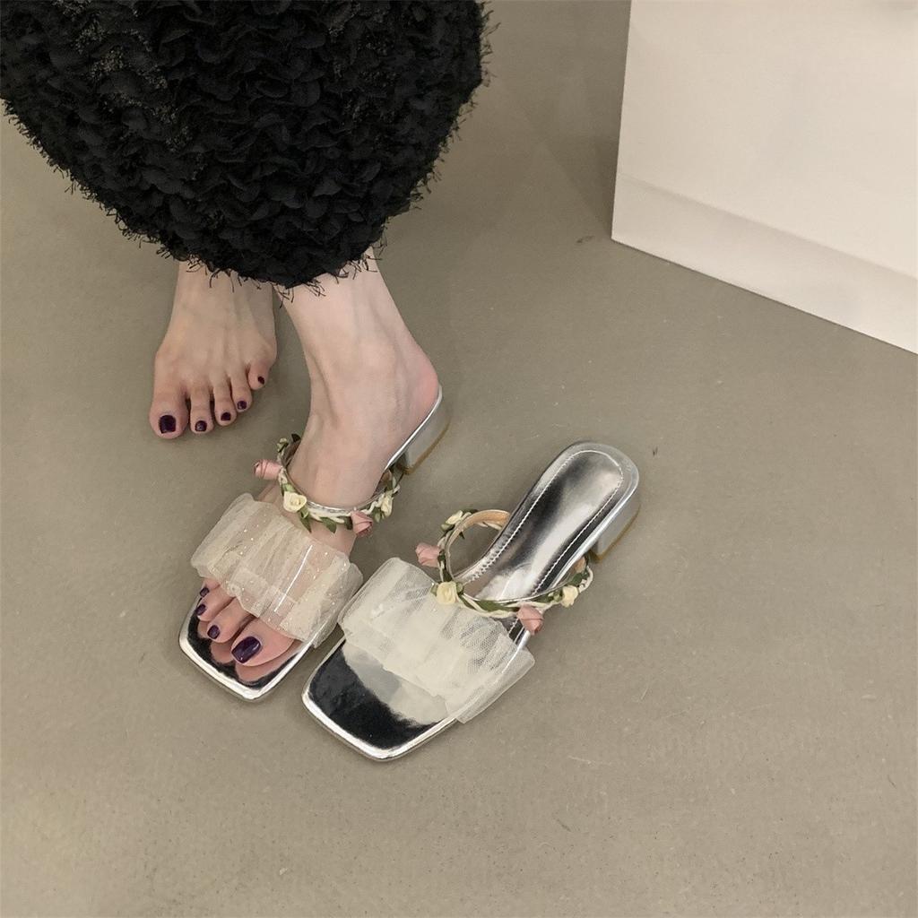 Feenstil mit Rock, coole Slipper, Oberbekleidung im Sommer 2025, neues eckiges Kopf-Temperament mit dickem Absatz, rosa Sandalen Damenschuhe