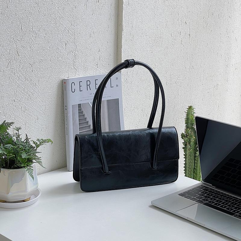 Retro Shoulder Bag, Niche Handbag for Women, Versatile Styling, Flip Envelope, Underarm Bag for Women
