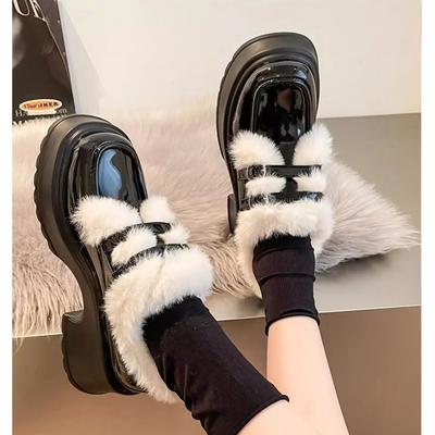 Stile britannico 2024 autunno e inverno nuove scarpe calde in pelliccia e cotone con suola spessa famose su internet