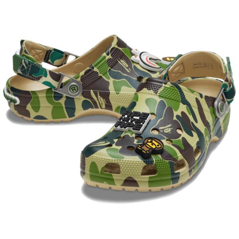 A BATHING APE x Crocs Classic clog camouflage print comfortable and versatile hole shoes for men and women in brown