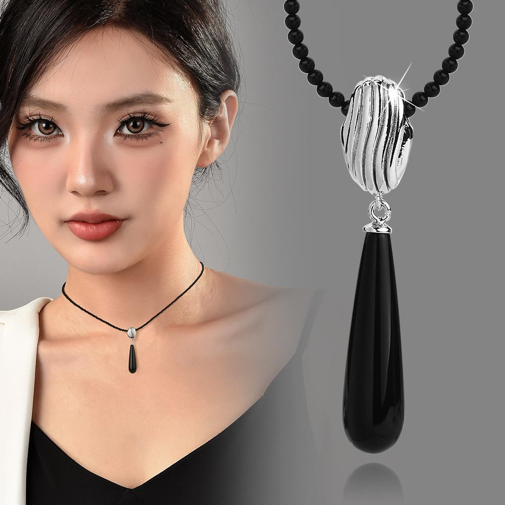 Contemporary Black Onyx Pearl Necklace With Exquisite Gemstone Inlays And Geometry