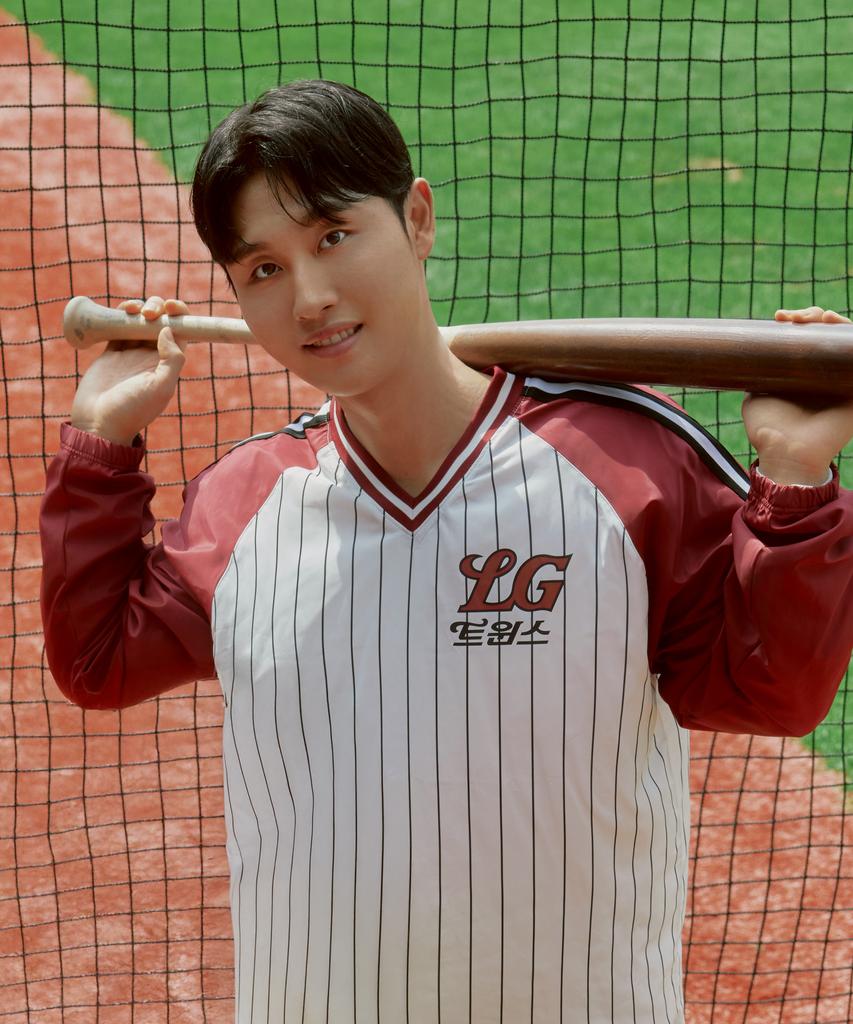 1993STUDIO [Lg Twins X 1993 Studio] Raglan Color Block Piste_Red