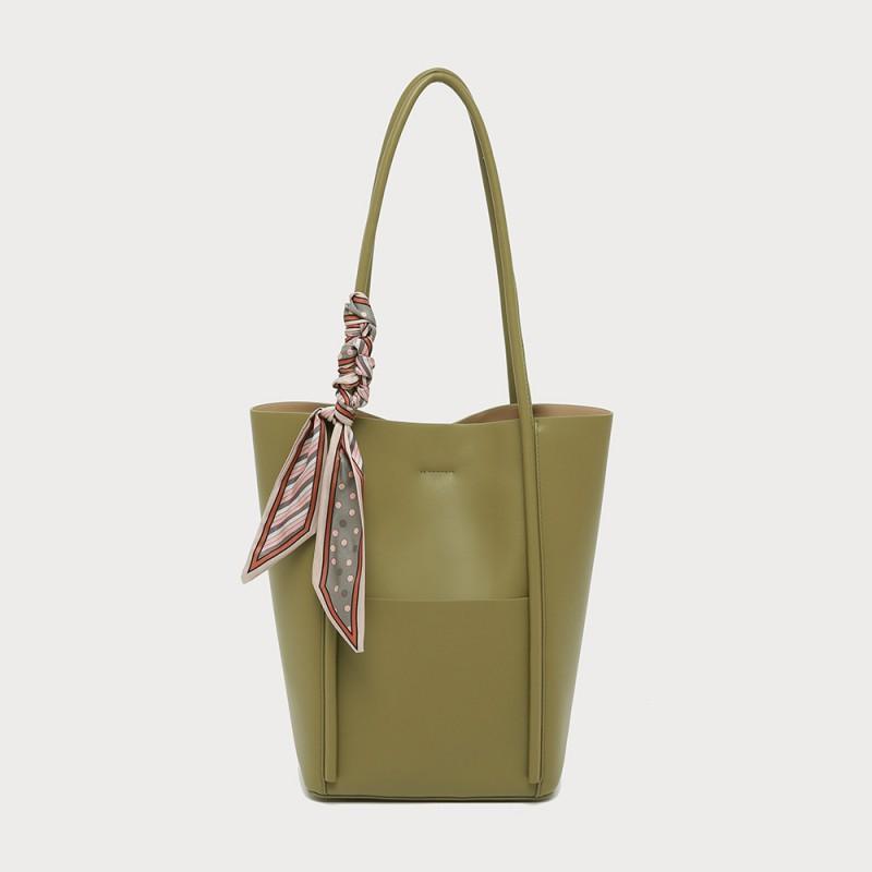 

Bucket Bag Women s Large-capacity Commuting Tote 2025 New Casual Shoulder All-matching Mother зелений